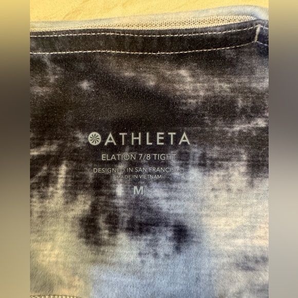 Athleta Elation size M leggings 7/8 - Picture 3 of 7